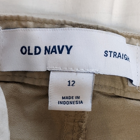 old Navy flat front straight leg pants size 12 - Picture 2 of 5